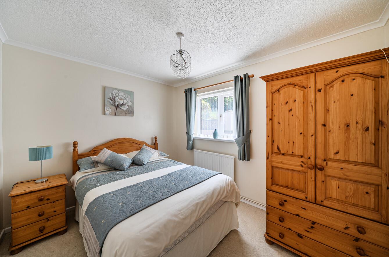 St Peters Avenue, Fforestfach, Swansea, SA5 5BX